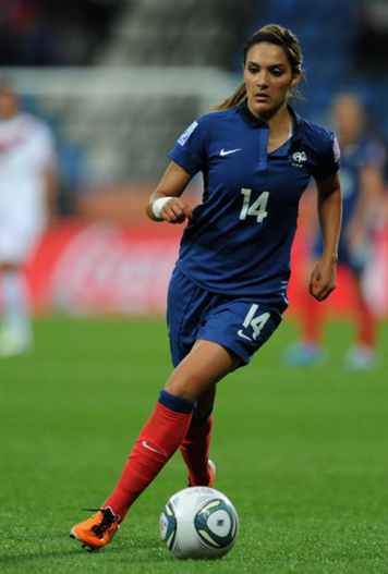 Louisa Necib